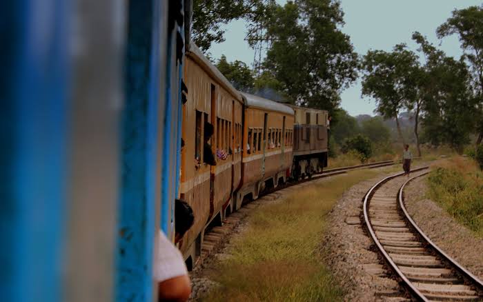 Slow train travel loops Yangon - TTR Weekly