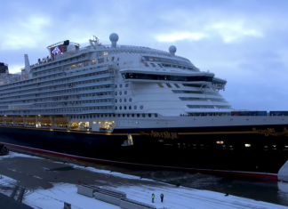 Disney Adventure sails to Singapore