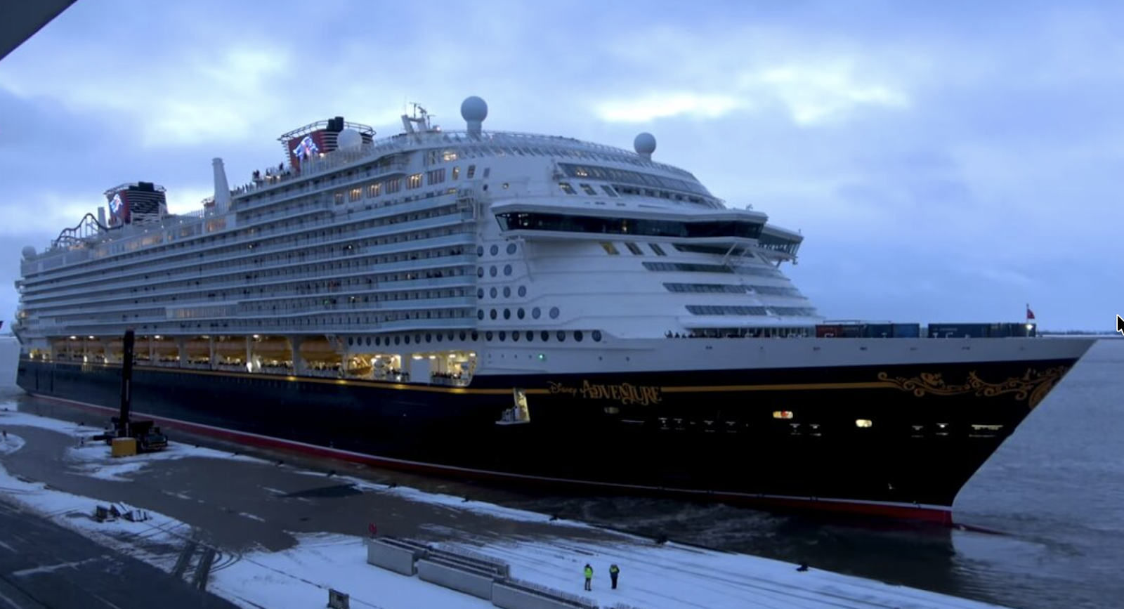 Disney Adventure sails to Singapore