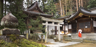 Booking.com: Traveller Review Awards