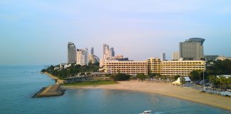 Dusit splashes out on Songkran offers