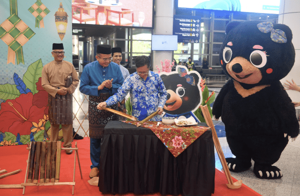 马来西亚机场庆祝开斋节