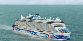 Norwegian Aura celebrates float-out