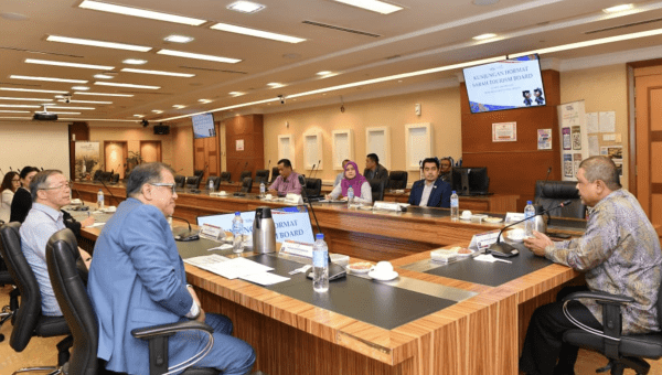 沙巴和马来西亚旅游局讨论旅游年计划