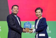 Dusit executive wins leadership award