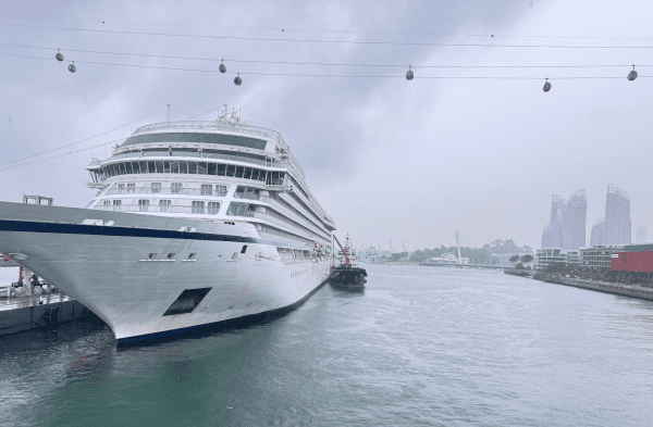 Mandarin language cruises set sail