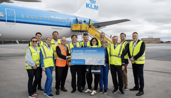 KLM celebrates 90 years of air travel to Stockholm