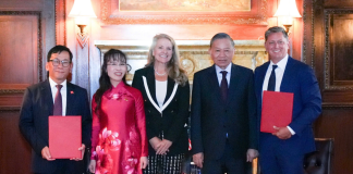 Vietjet signs up for Starlink Wi-Fi